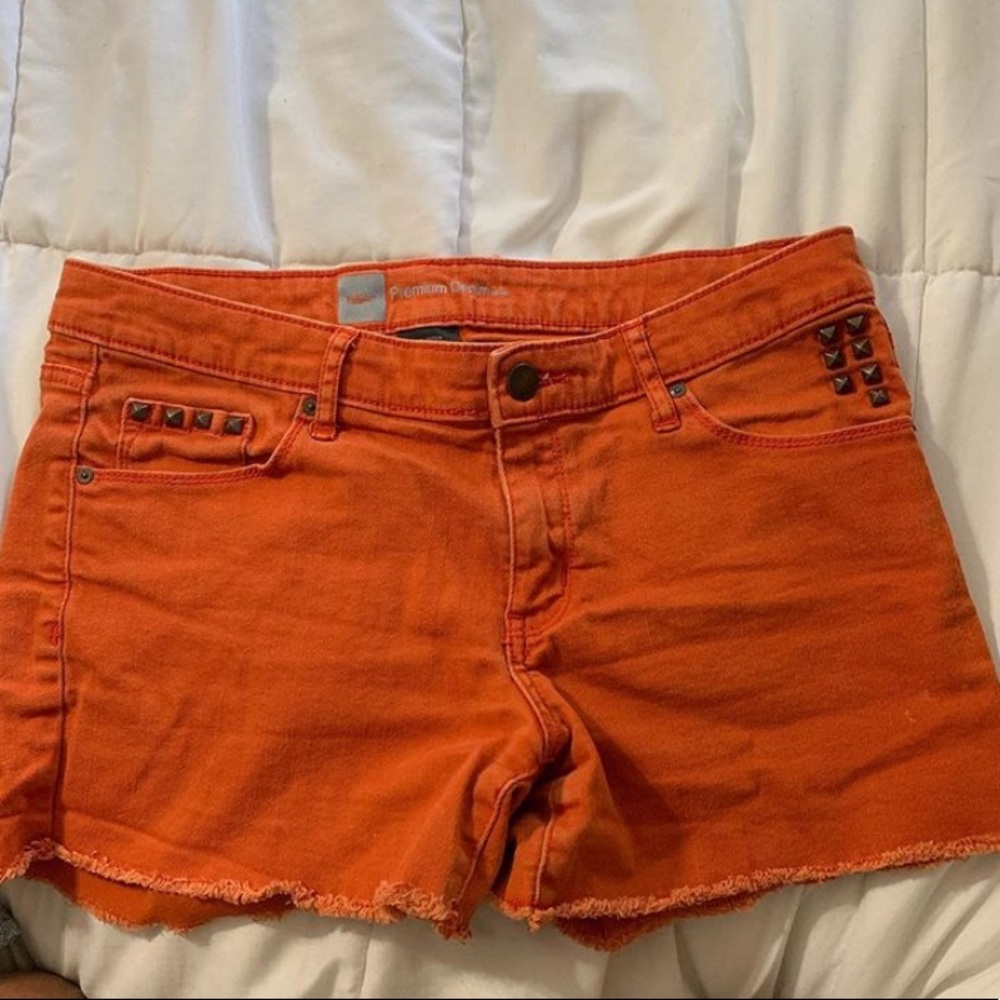 burnt orange jean shorts